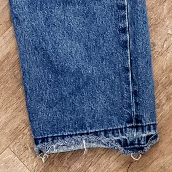 Levi's 550 Relaxed Fit Frayed Bottom Jeans 36/32 - Picture 8 of 9